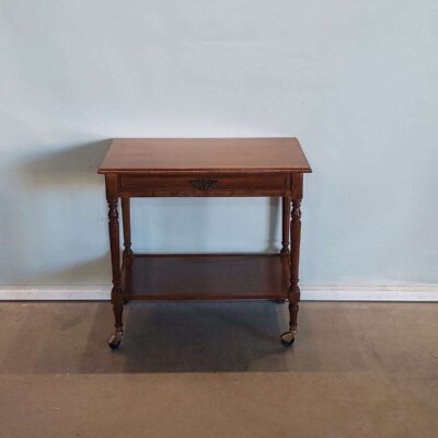 Side table with wheels 04940