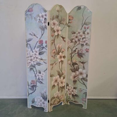 Biombo Klimt tres cuerpos motivos florales. 04082