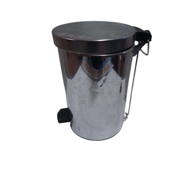 Small wastebasket