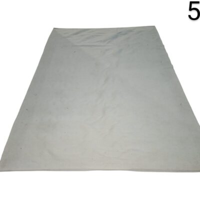 Alfombra ultraligera e impermeable de color blanco para camping, conocida comúnmente como sábana Tyvek alquiler para eventos, publicidad, peliculas y series