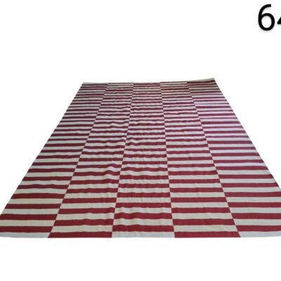 Alfombra kilim de rayas rojas y blancas está hecha a mano con lana alquiler para eventos, publicidad, peliculas y series