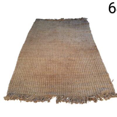 Alfombra de yute natural con flecos en los extremos alquiler para eventos, publicidad, peliculas y seris
