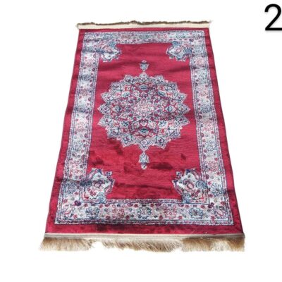 Bordeaux chenille prayer rug with floral design for rent for events, advertising, films and series.