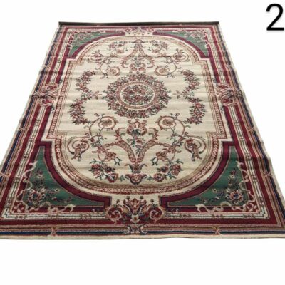 Mazovia oriental rug with classic medallion design in beige, green and red tones for rent for events, advertising, films and series.