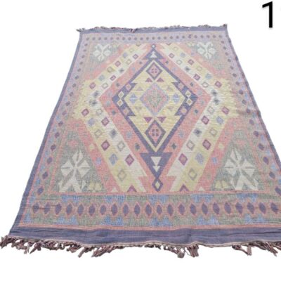 Alfombra tipo Kilim tejida a mano con diseño geométrico y tonos pastel alquiler para eventos, publicidad, peliculas y series