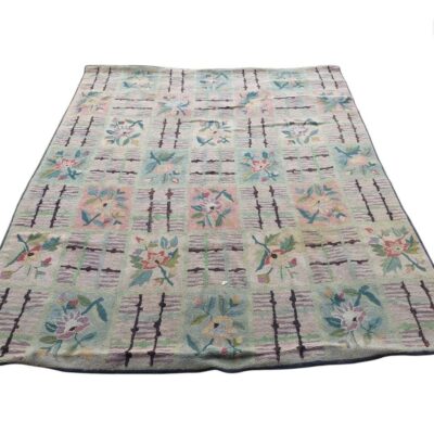 Alfombra turca vintage de lana con un patrón floral de tipo Oushak alquiler para eventos, publicidad, peliculas y series