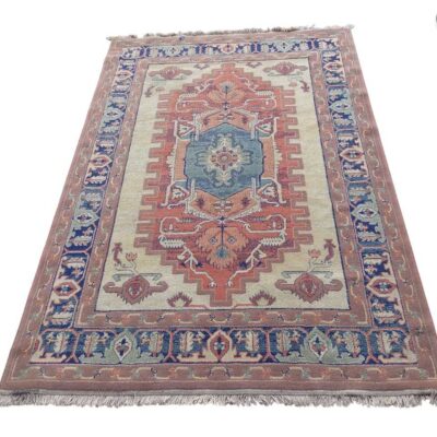 Alfombra turca vintage de lana hecha a mano alquiler para eventos, publicidad, peliculas y series